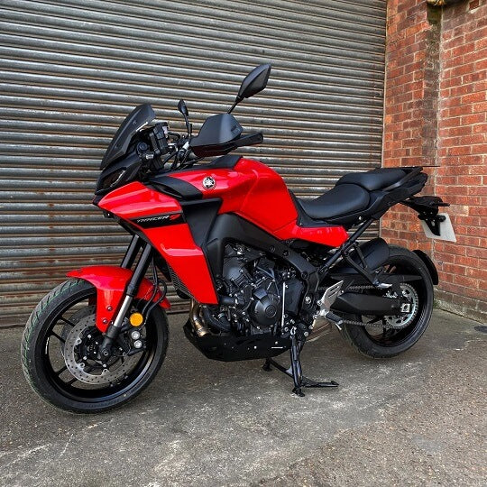 Pyramid Hugger '21-'23 Yamaha Tracer 9/GT, '22-'23 XSR900 | Matte Black