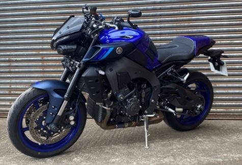 Pyramid Comfort Seat Cowl '16-'23 Yamaha MT-10 SP | Unpainted