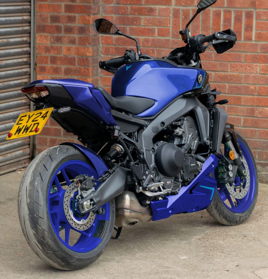 Pyramid Belly Pan 21-25 Yamaha MT-09 | Tech Black