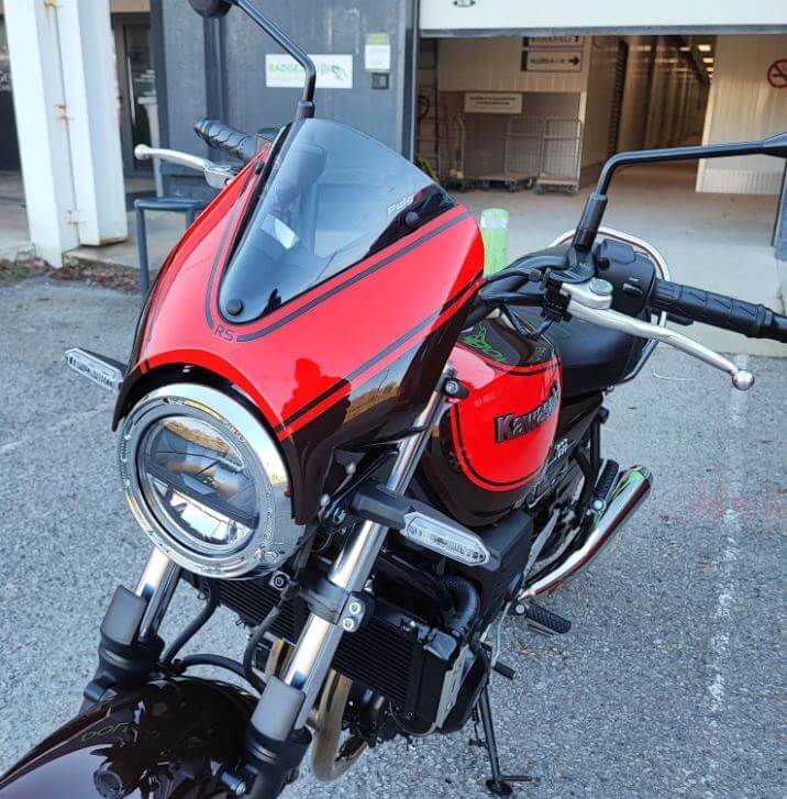 Pyramid Fly Screen 2024 Kawasaki Z650RS | Candy Medium Red