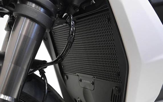 Evotech Performance Upper Radiator Guard 22-23 Ducati Streetfighter V2