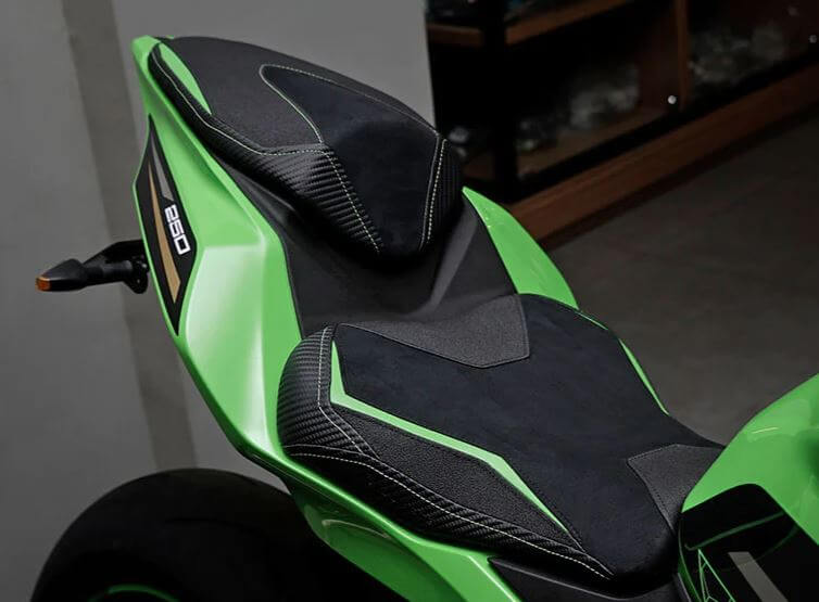 Luimoto Sport Passenger Seat Cover '20-'24 Kawasaki ZX-25R/ZX-4R/ZX-4RR
