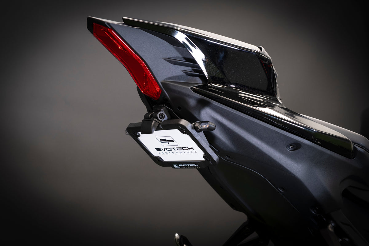 Evotech Performance dynamic tail tidy including indicators Yamaha YZF-R9