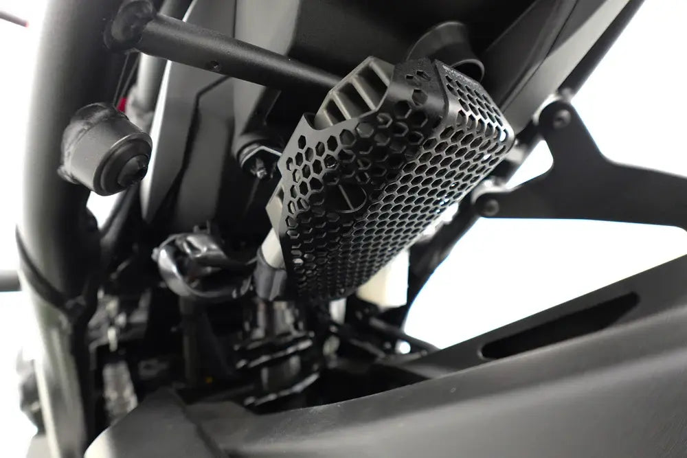 Evotech Performance Rectifier Guard 23-25 Honda CB750 Hornet