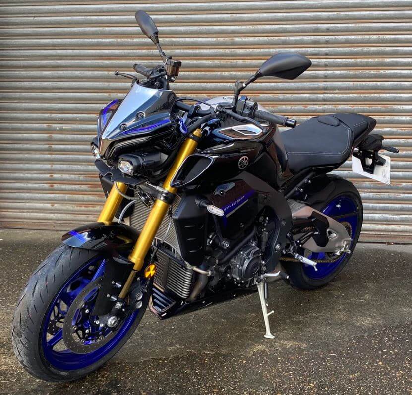 Pyramid Frontal Wing '22-'23 Yamaha MT-10 | Matte Black