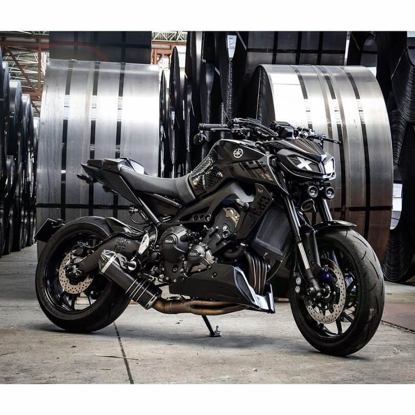 Pyramid Fly Screen '17-'20 Yamaha MT-09 | Dark Side (Tech Black)