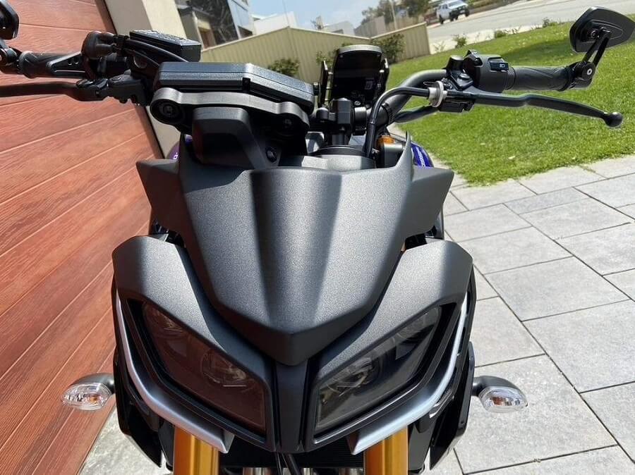 Pyramid Fly Screen '17-'20 Yamaha MT-09 | Matte Black