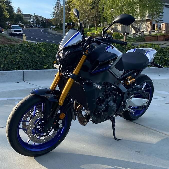 Pyramid Fly Screen '22-'23 Yamaha MT-09 | SP Colours