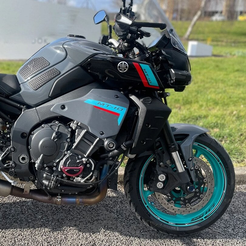 YAMAHA MT10シート Pyramid Infill Panels '24- Yamaha MT-10 | Midnight Cyan