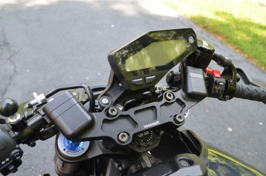 Woodcraft Clip-On Adapter Plate Riser Set w.Standard Black Bar for '14-'16 Yamaha FZ09 / MT09, '16-'18 XSR900