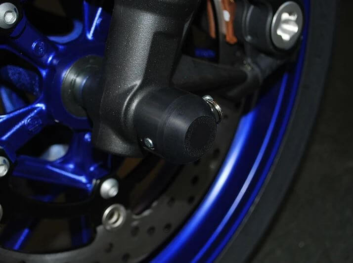 Woodcraft Front Axle Sliders '14-'20 Yamaha FZ-09/MT-09/XSR900/FJ-09 /'22- R7