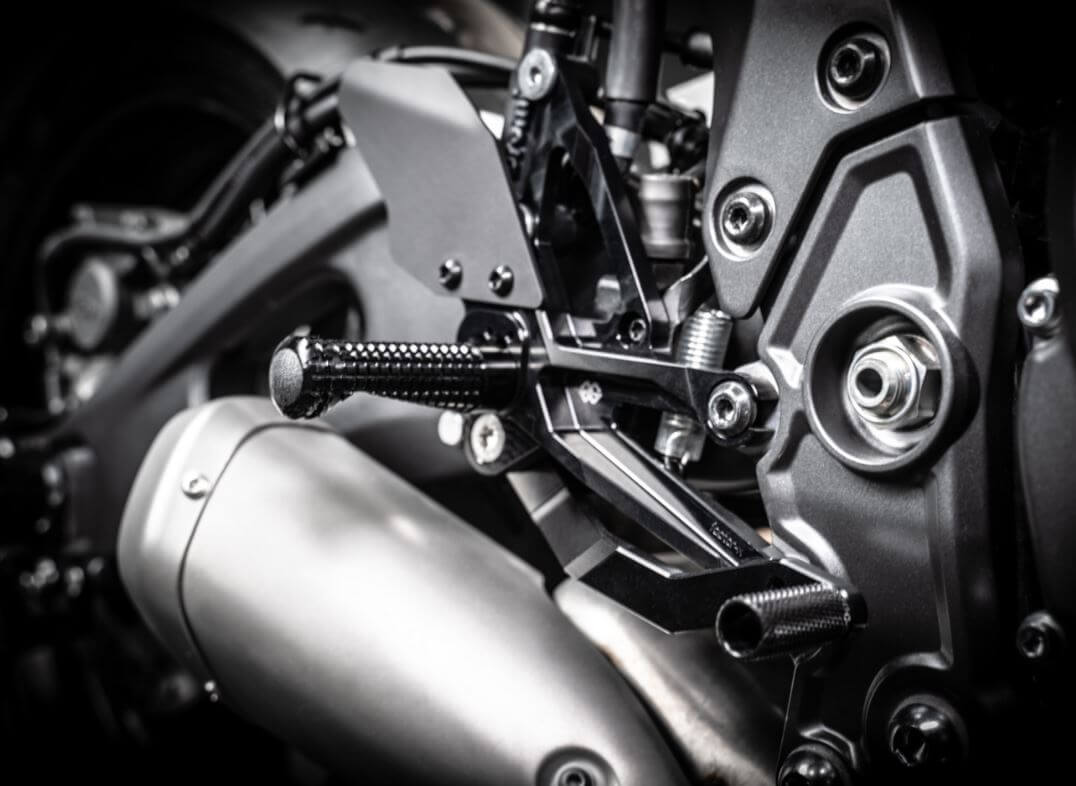 Gilles Tooling FXR Adjustable Rearsets '22- Yamaha R7