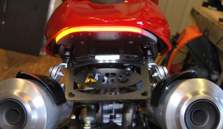 New Rage Cycles Fender Eliminator Kit + Integrated Tail Light For Ducati Monster 696/796/1100