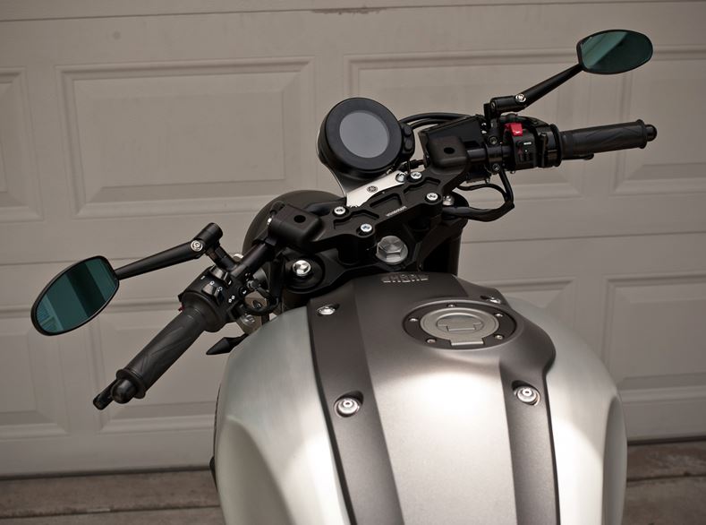 Woodcraft Clip-On Adapter Plate Riser Set w.Standard Black Bar for '14-'16 Yamaha FZ09 / MT09, '16-'18 XSR900