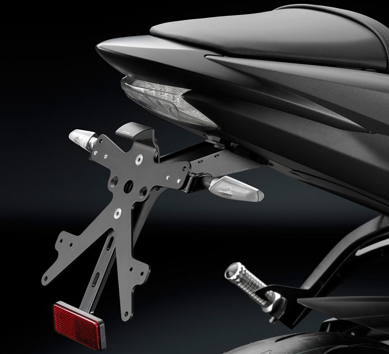 Rizoma "FOX" License Plate Support 2015-2016 Suzuki GSX-S1000/F | PT409B