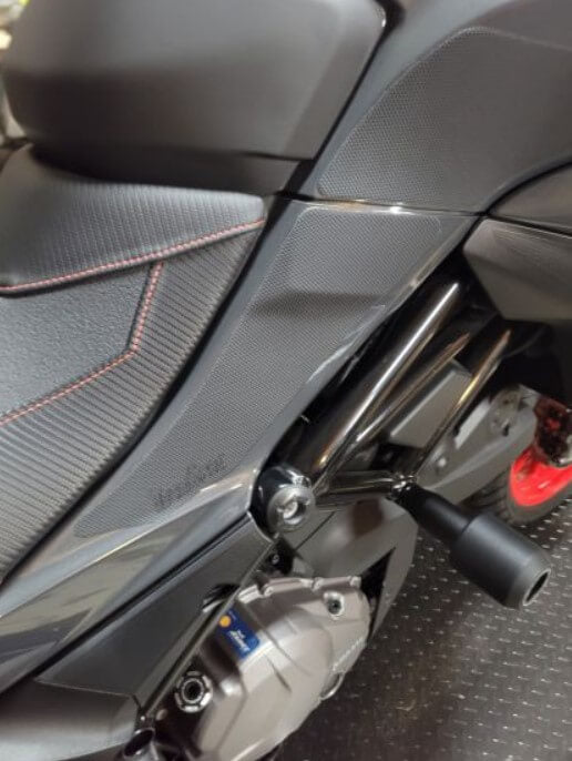 TechSpec Snake Skin Tank Grips '22+ Ducati Multaistrada V2