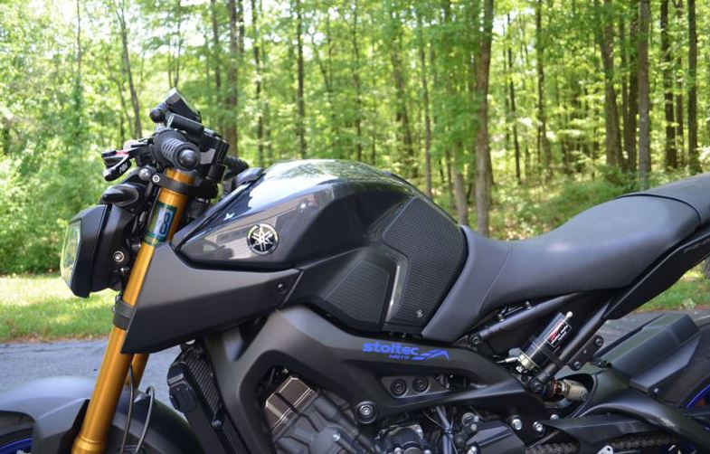 Woodcraft Clip-On Adapter Plate Riser Set w.Standard Black Bar for '14-'16 Yamaha FZ09 / MT09, '16-'18 XSR900