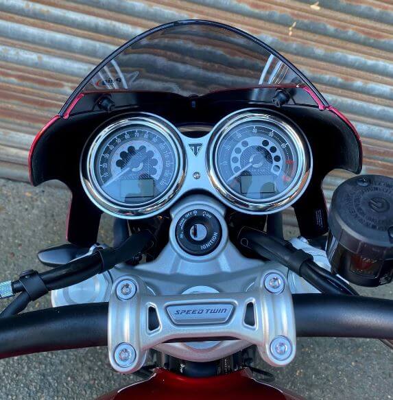 Pyramid Fly Screen '19-'23 Triumph Speed Twin 1200 | Matte Storm Grey