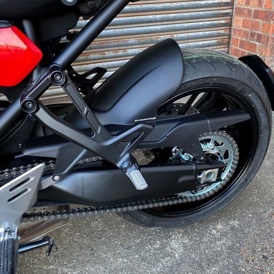 Pyramid Hugger '21-'23 Yamaha Tracer 9/GT, '22-'23 XSR900 | Matte Black