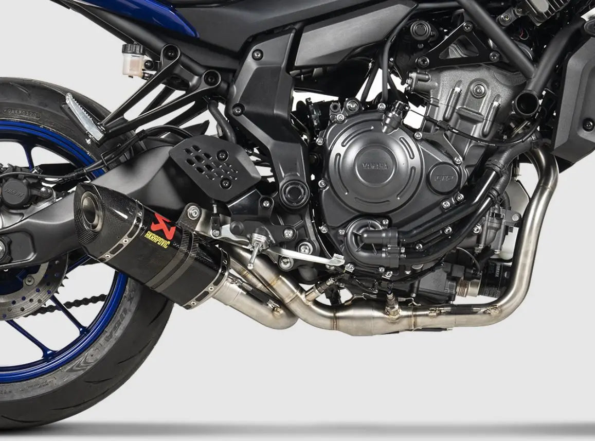 Akrapovic (Carbon) Full Exhaust Yamaha FZ-07/MT-07/Tracer 700/XSR700