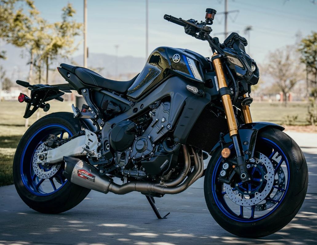Buy Yoshimura Race AT2 Full Exhaust for 21-24 Yamaha MT-09/XSR900