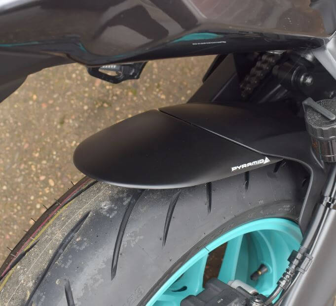 Pyramid Hugger Extension '21-'24 Yamaha MT-09 | Matte Black