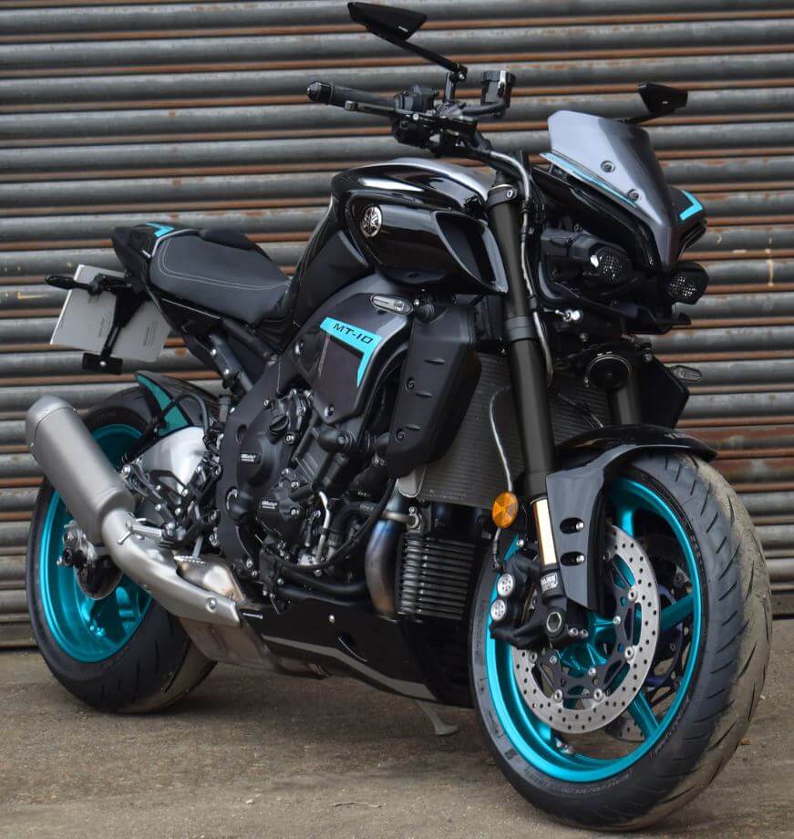 Pyramid Fly Screen '24- Yamaha MT-10 | Midnight Cyan