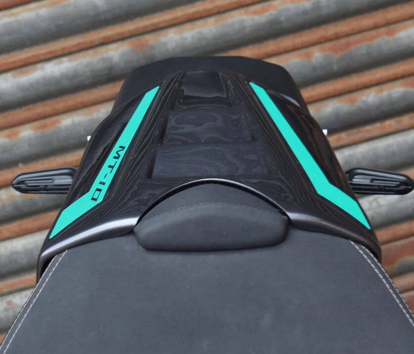Pyramid Comfort Seat Cowl '24- Yamaha MT-10 | Midnight Cyan