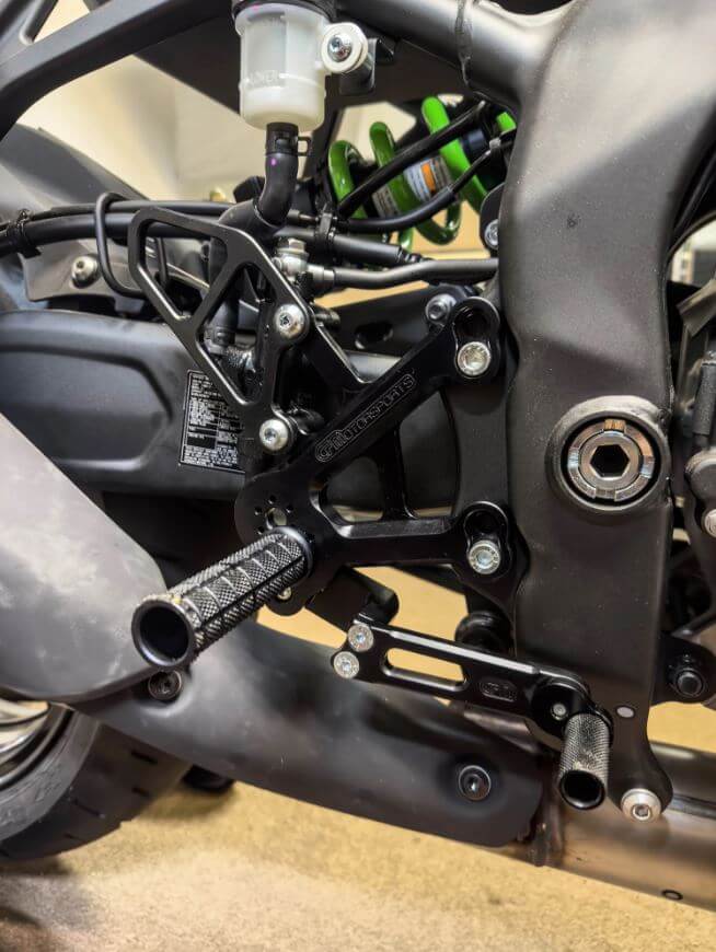 Woodcraft Adjustable Rearset '23- Kawasaki ZX-4R/RR