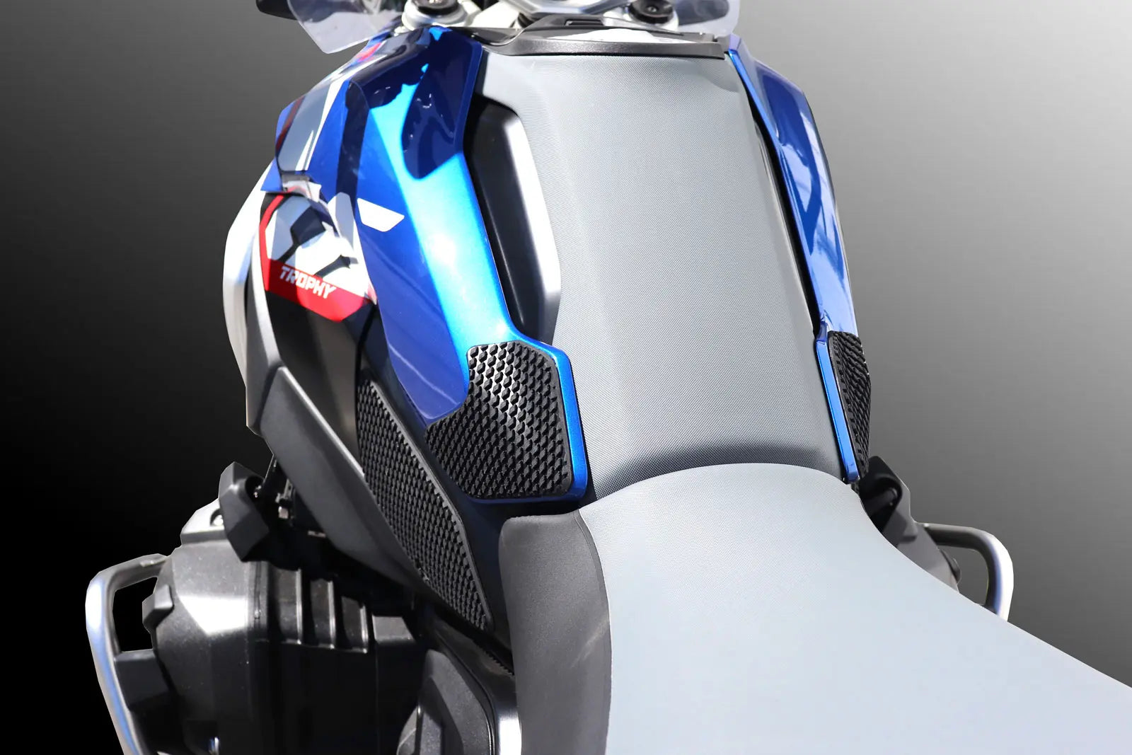 TechSpec Snake Skin Tank Grip Pads 24-26 BMW R1300GS