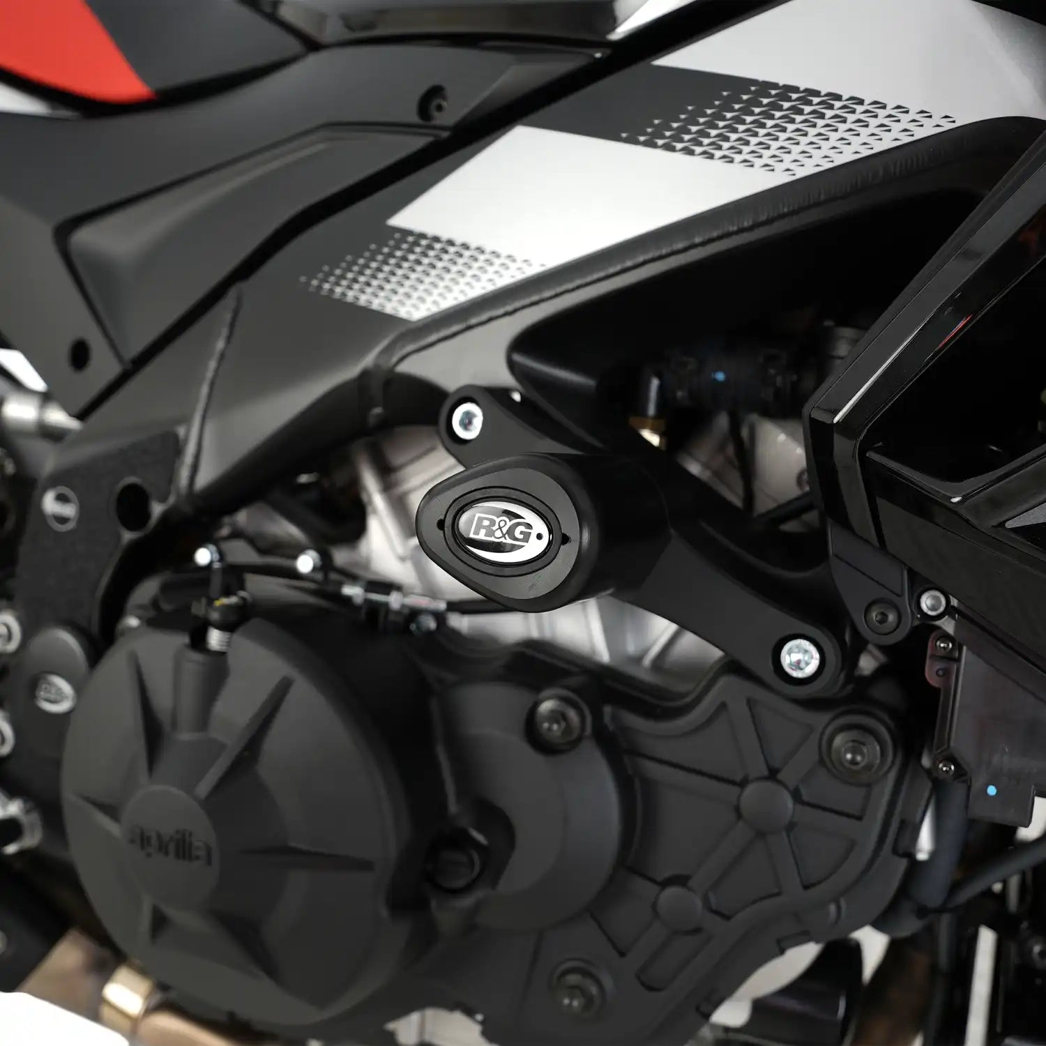 R&G Aero Frame Sliders 15-26 Aprilia Tuono V4 1100 Factory, 11-20 Tuono V4, 11-14 Tuono V4 R (APRC)