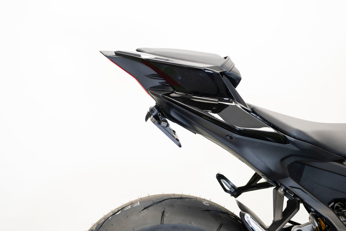 Evotech Performance dynamic tail tidy including indicators Yamaha YZF-R9