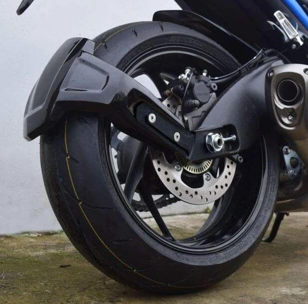 Pyramid Spray Guard '15-'23 Suzuki GSX-S 1000 | Gloss Black