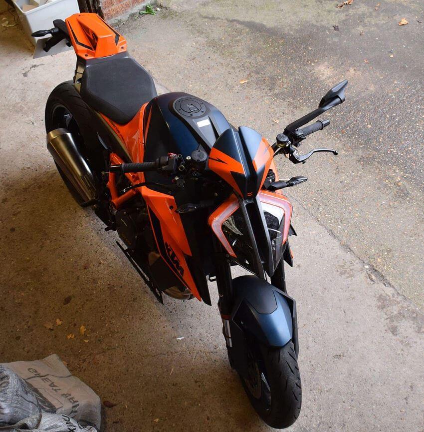 Pyramid Fly Screen '17-'23 KTM 1290 Superduke R