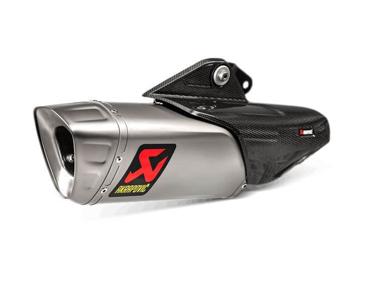 Akrapovic Slip-On Line (Titanium) Exhaust 15-25 Yamaha YZF R1/R1M