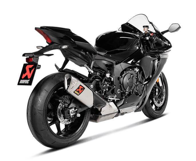 Akrapovic Slip-On Line (Titanium) Exhaust 15-25 Yamaha YZF R1/R1M