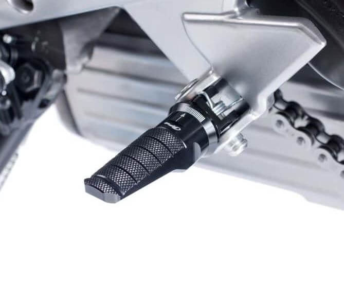 Puig Universal Racing Footpegs