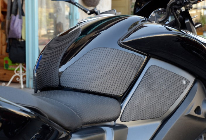 TechSpec Snake Skin Tank Grip Pads Suzuki B-King
