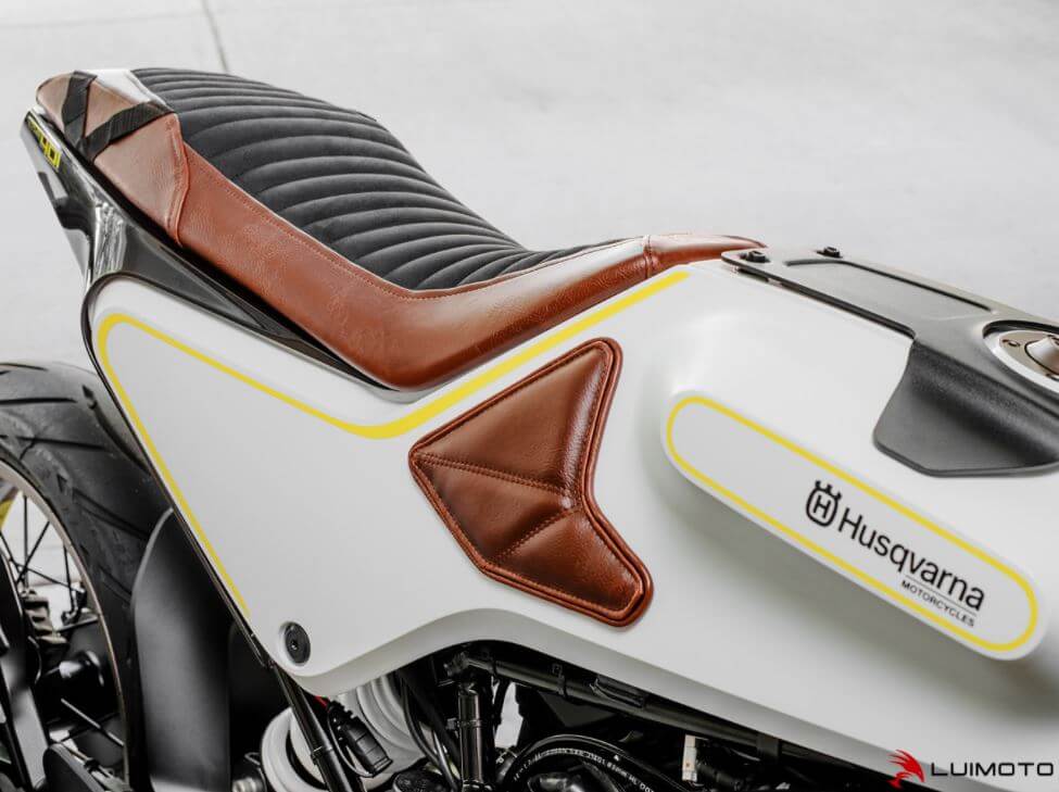 ハスクバーナスバルトピレン用LUIMOTOシートカバー(ビンテージブラウン) Shop LuiMoto Vintage Classic Seat Cover '19 HUSQVARNA VIPTILEN | Rider