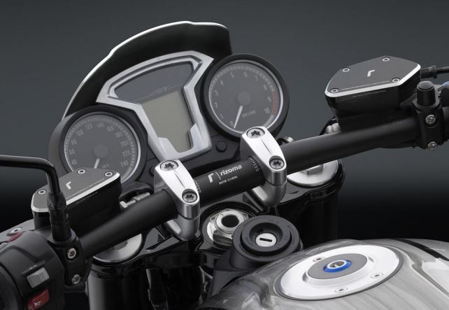 Rizoma AZ452A Handlebar Top Clamp Set for 2014 BMW R nine T