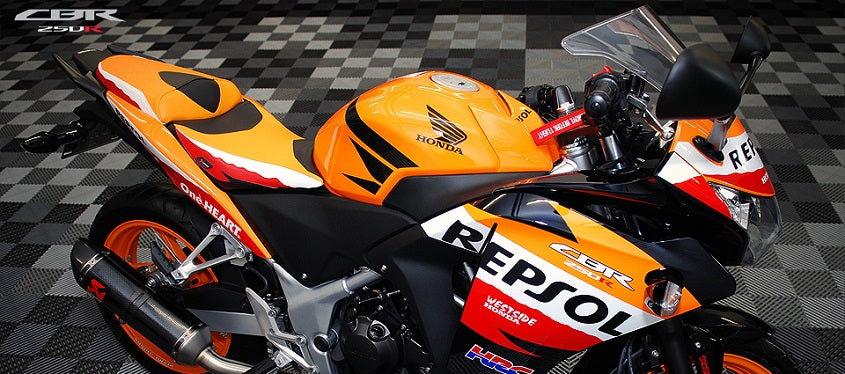 CBR250R REPSOLシングルシートカウル LuiMoto Repsol Seat Cover '11-'14 Honda CBR250R